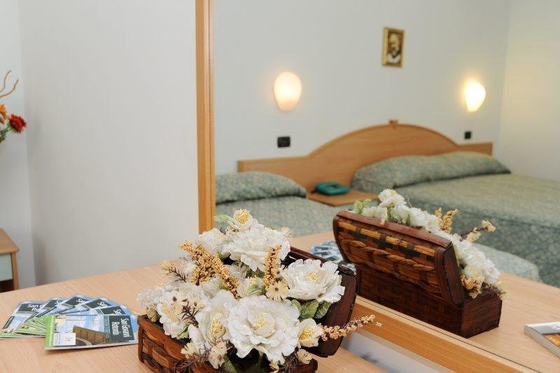 Фото Hotel Garden