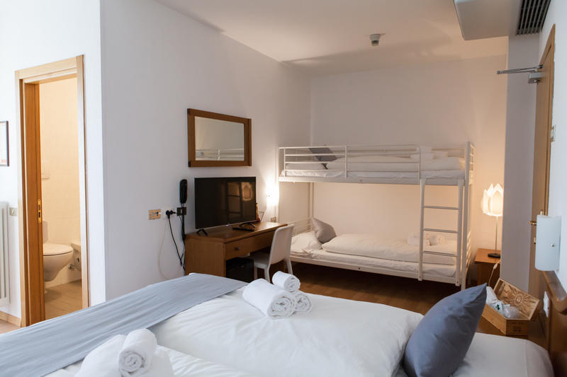 Фото Athos Hotel