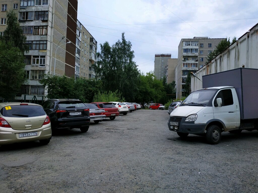 Parking lot Parking lot, Yekaterinburg, photo