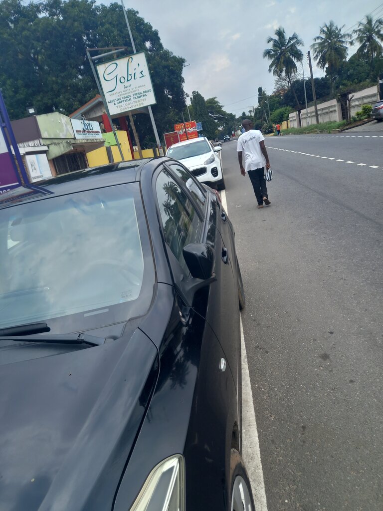 Interior goods Gobis, Accra, photo