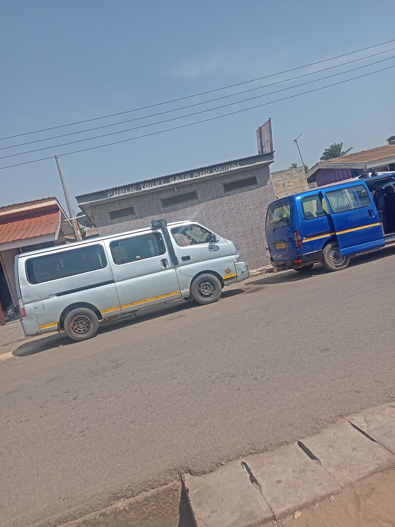 Toilet Public toilet bath and urinal, Accra, photo