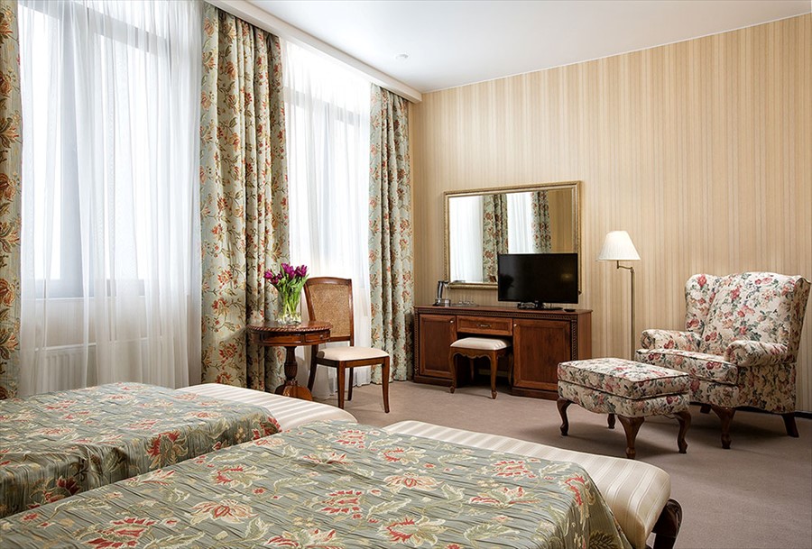 Фото отеля 2