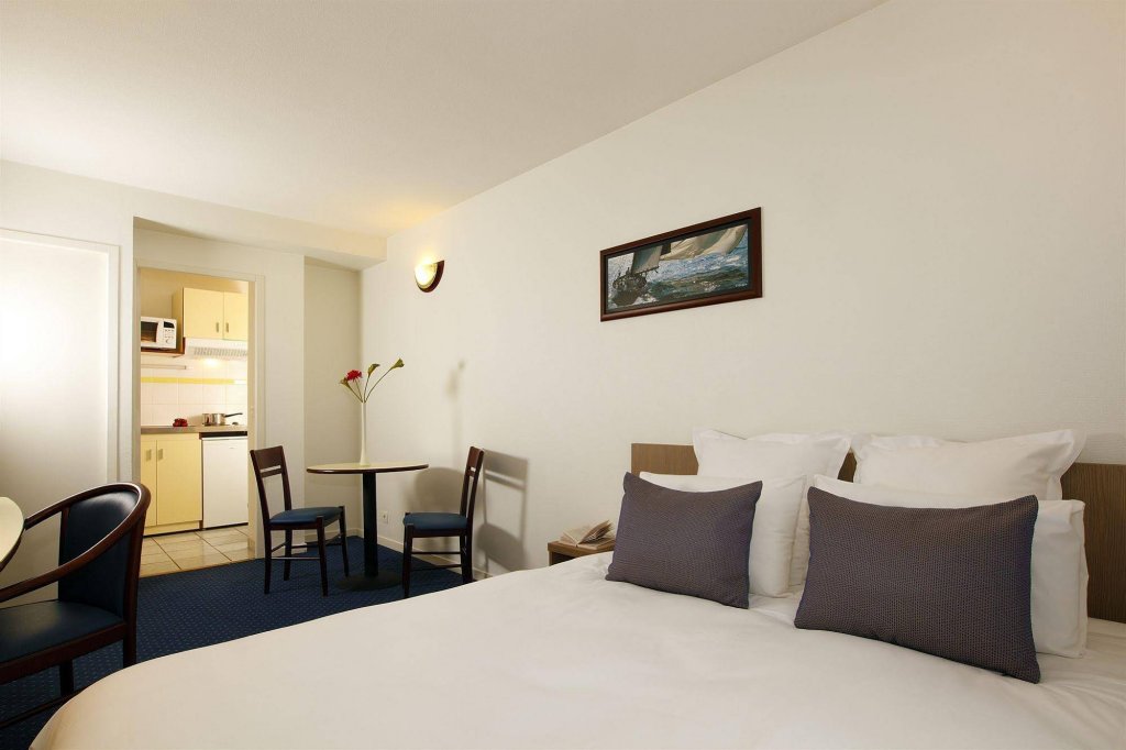 Фото Appart'City Clermont Ferrand Centre