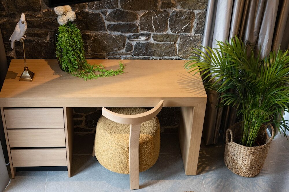 Фото Opal Executive Suites