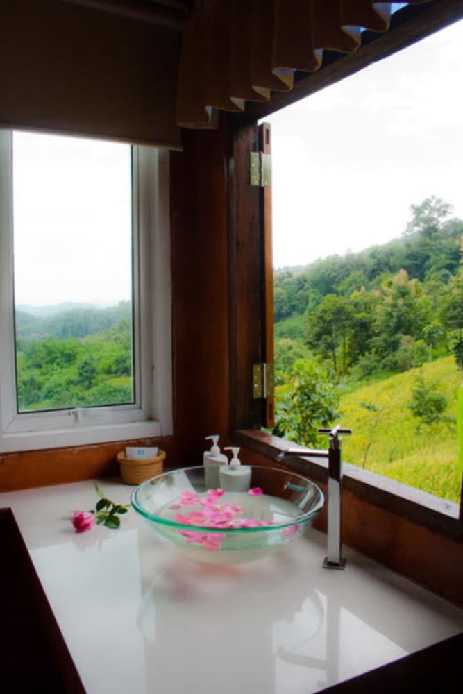 Фото Monmaen Resort & SPA