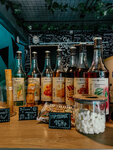 Tif&Cof (Maksima Gorkogo Street, 22А) ، مقهى