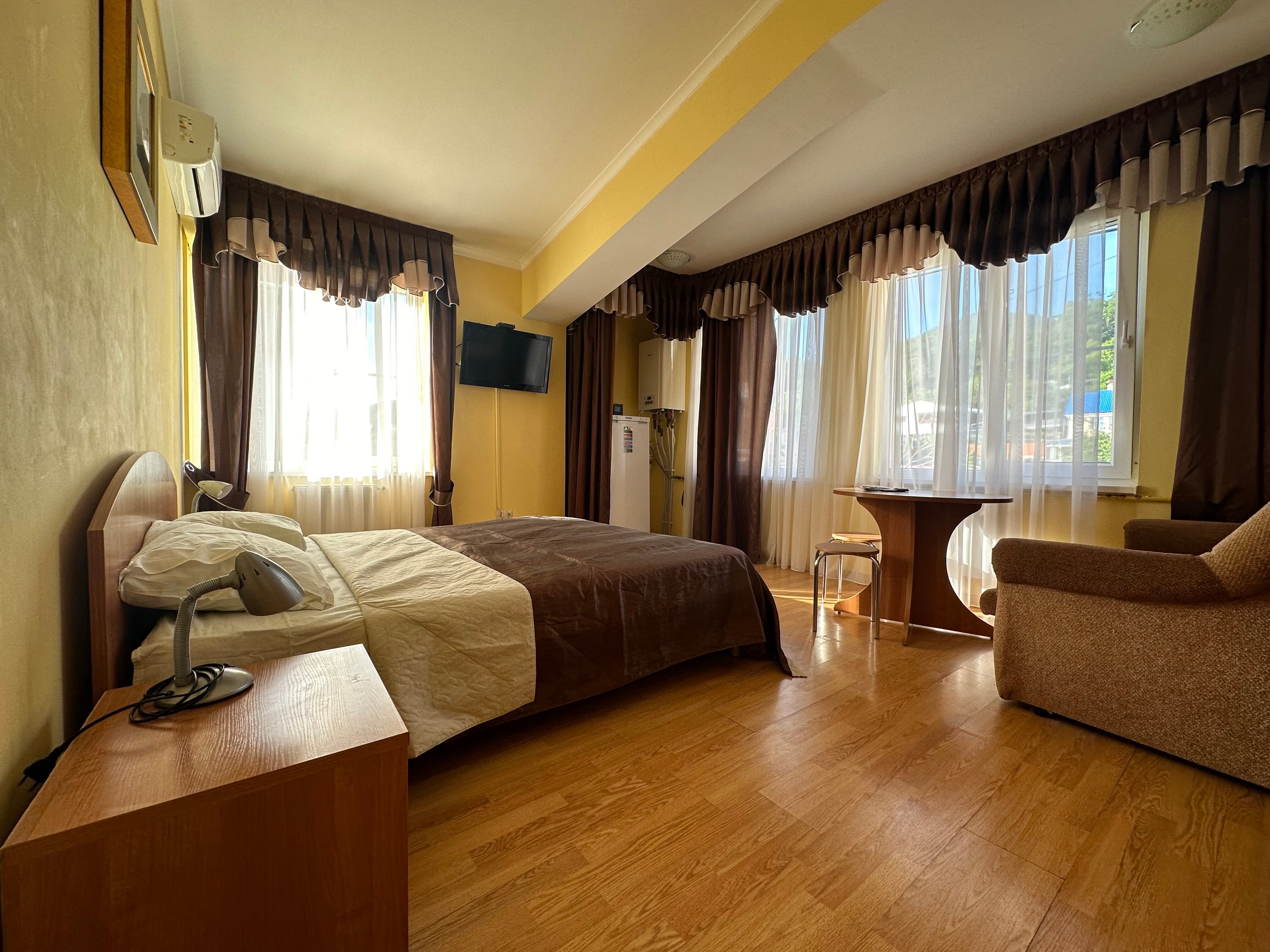 Фото Гостиный дом Пегас