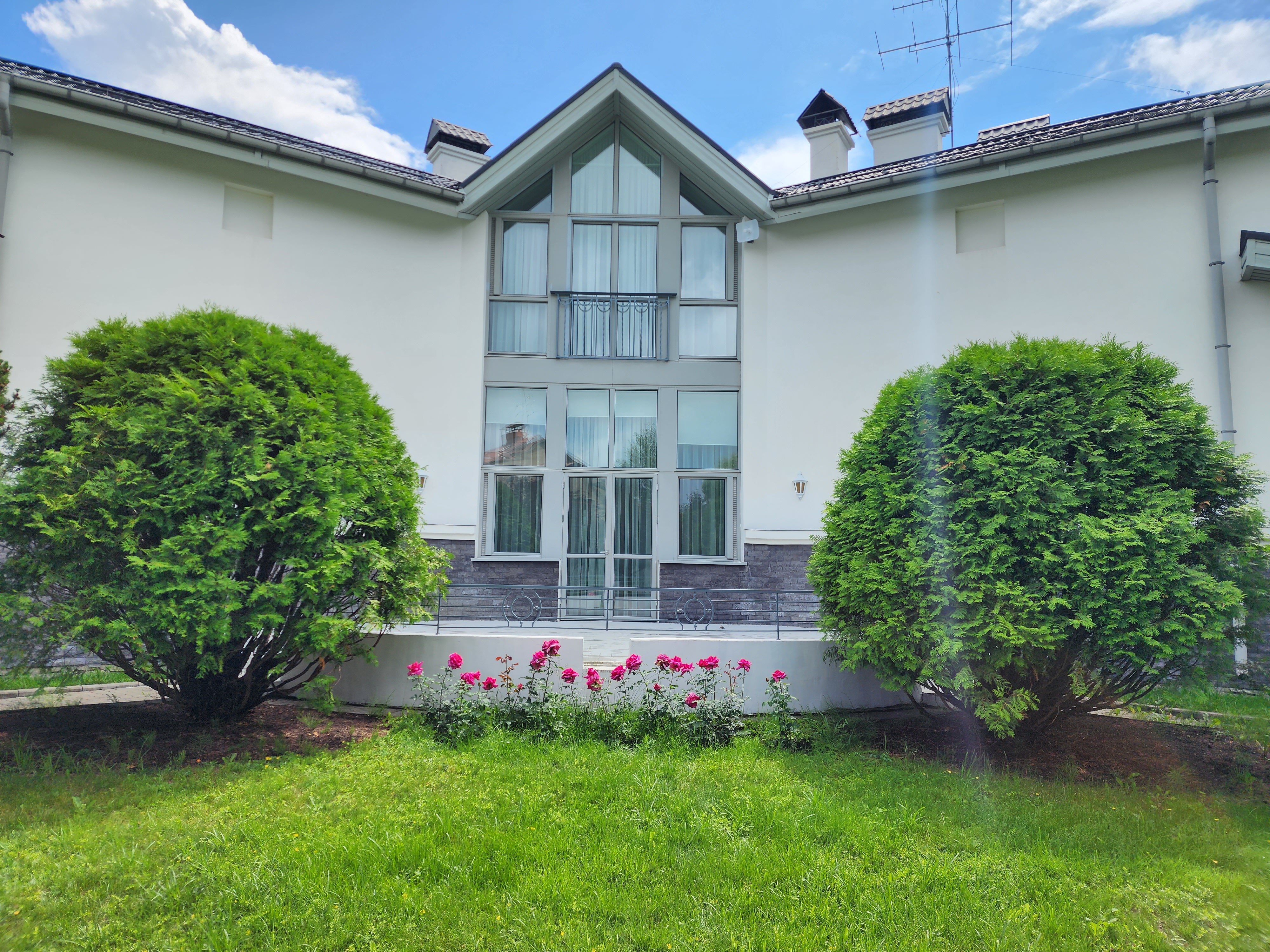 Фото White Luxe Villa