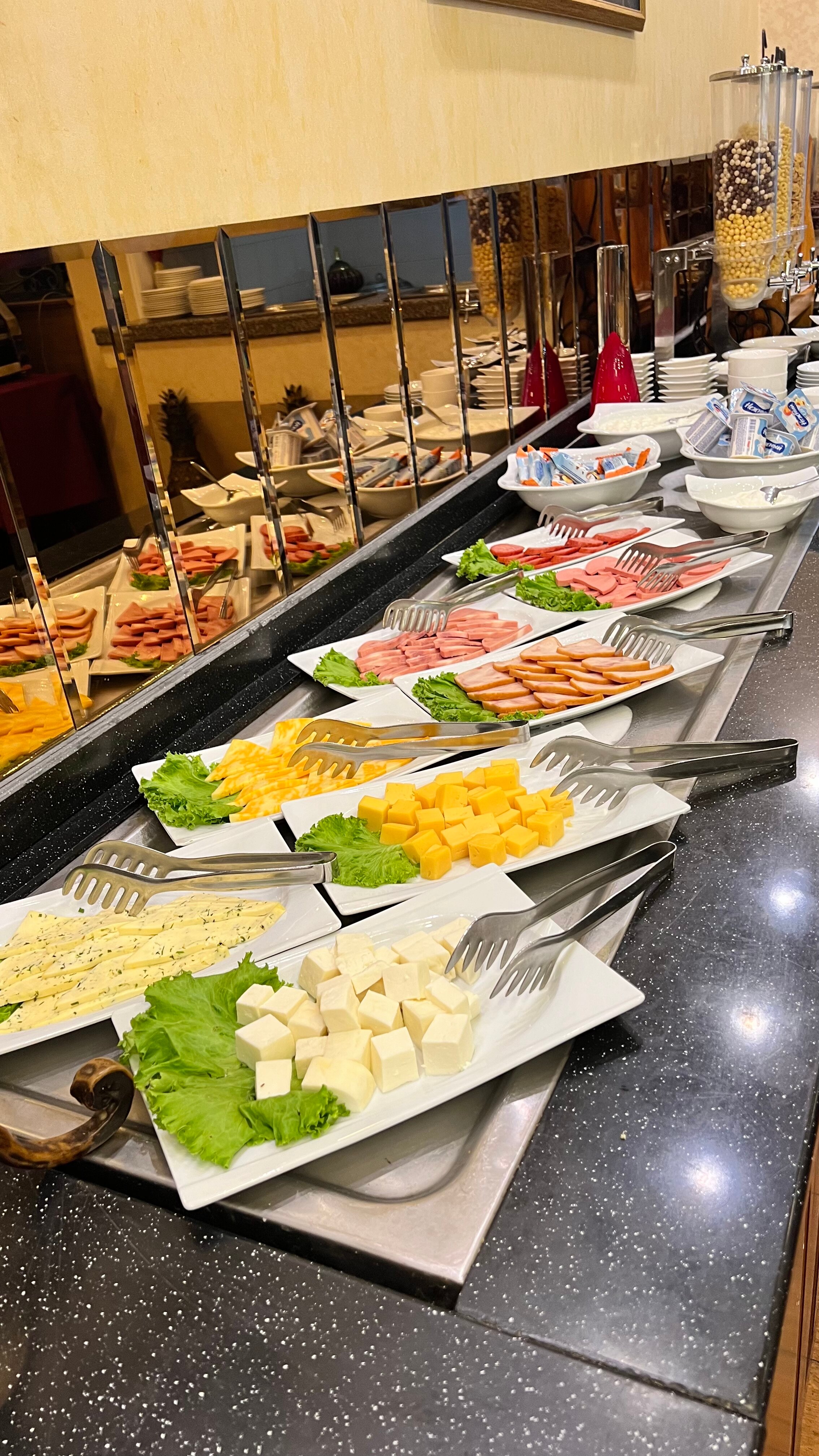 Фото Grand Mir Hotel