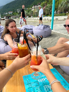 Облака (Autonomous Republic of Abkhazia, Town of Gagra, Old Gagra Subdistrict), bar, pub