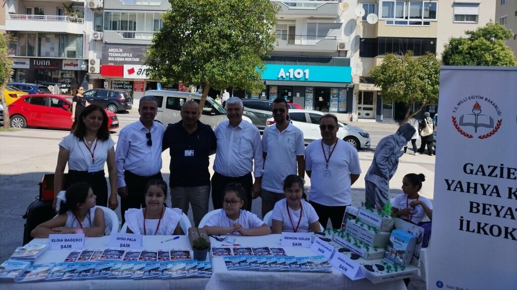 Primary school Yahya Kemal Beyatli Primary School, Izmir, photo