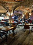 Italians and wine (Domenshchikov Street, 10), restaurante
