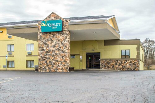 Гостиница Quality Inn в Кантоне