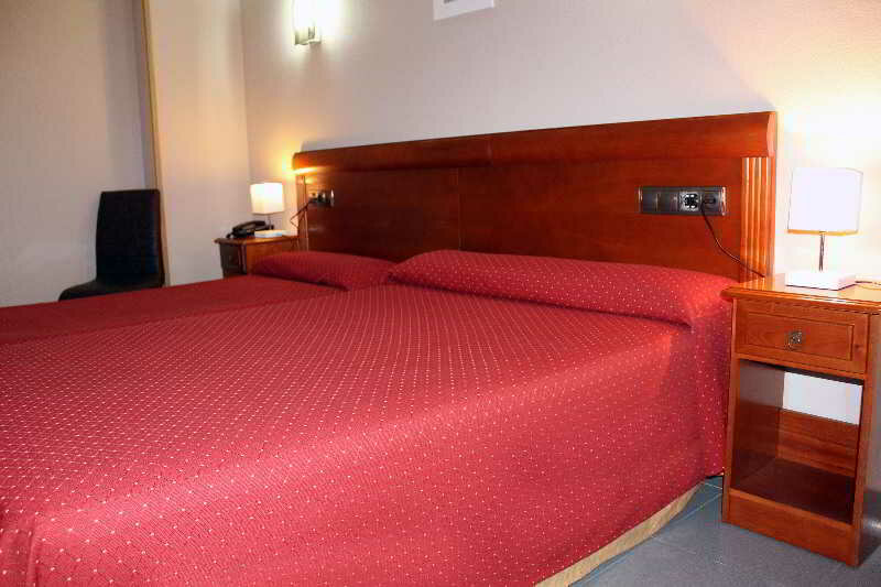 Фото Hotel Valdemoro