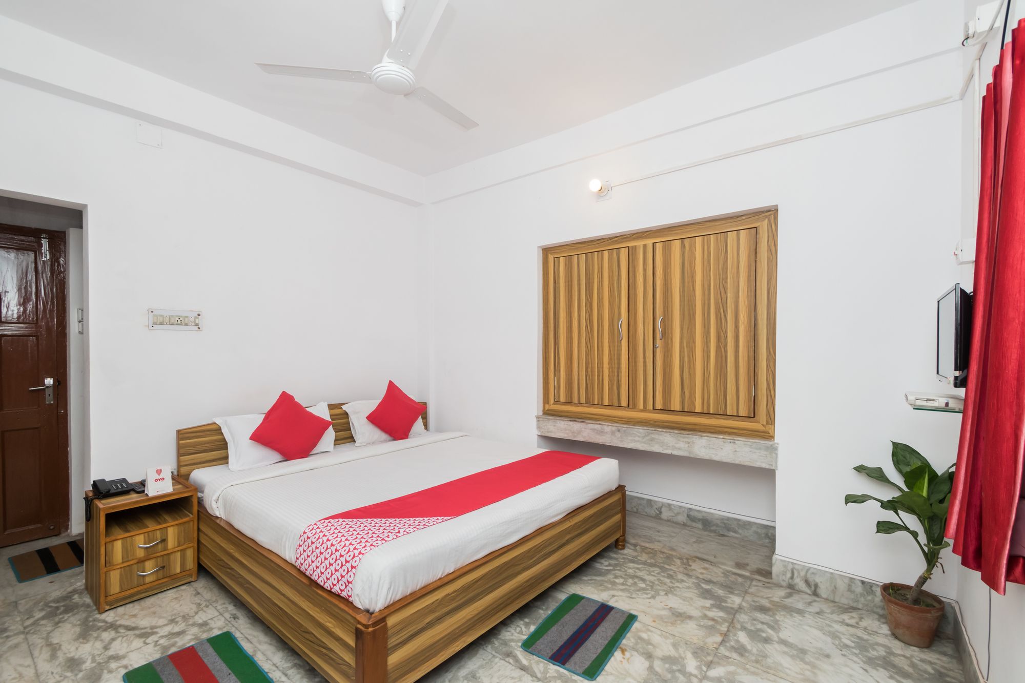 Фото Oyo 10246 New Silver Inn