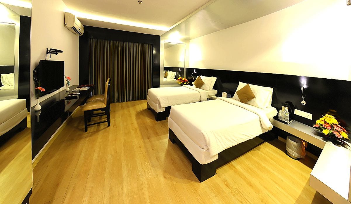 Фото отеля 2