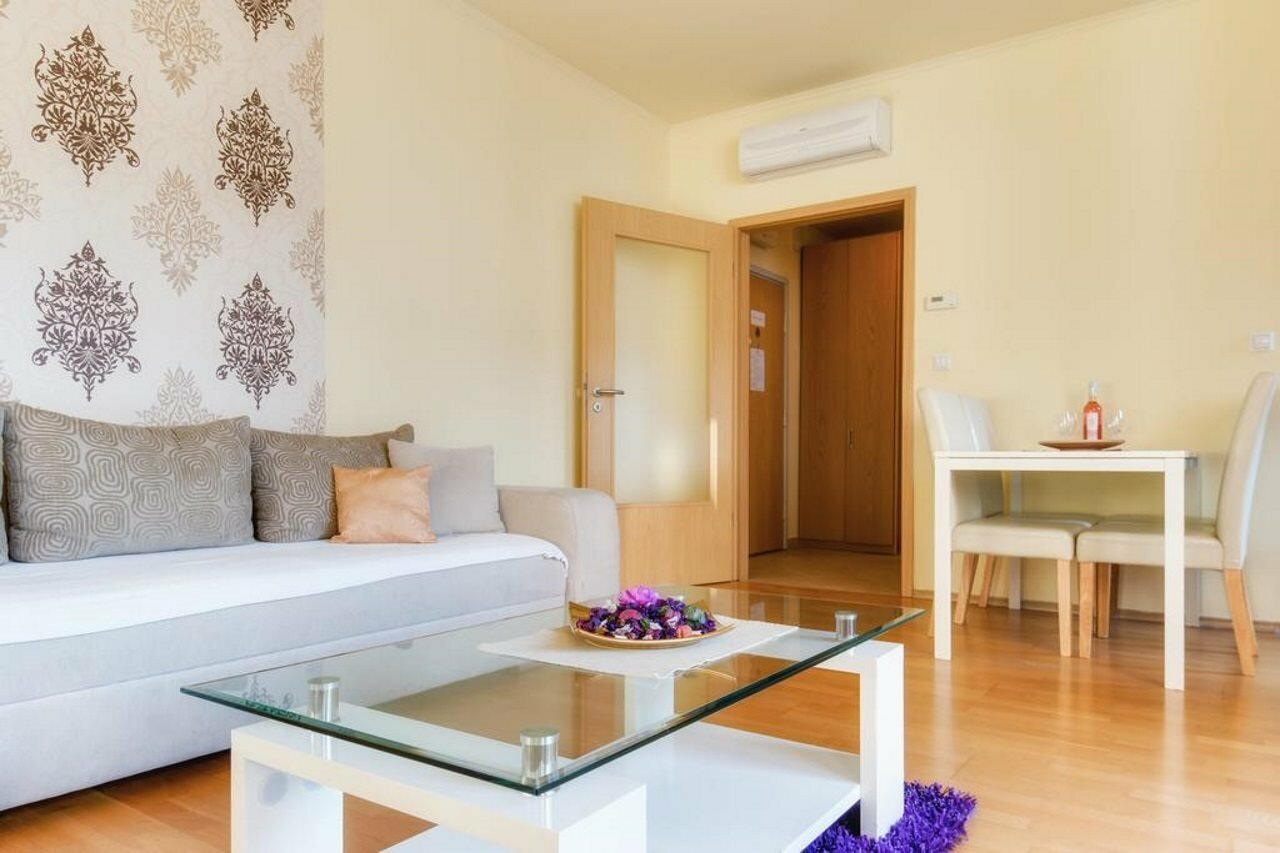 Фото Trendy Deluxe Apartments