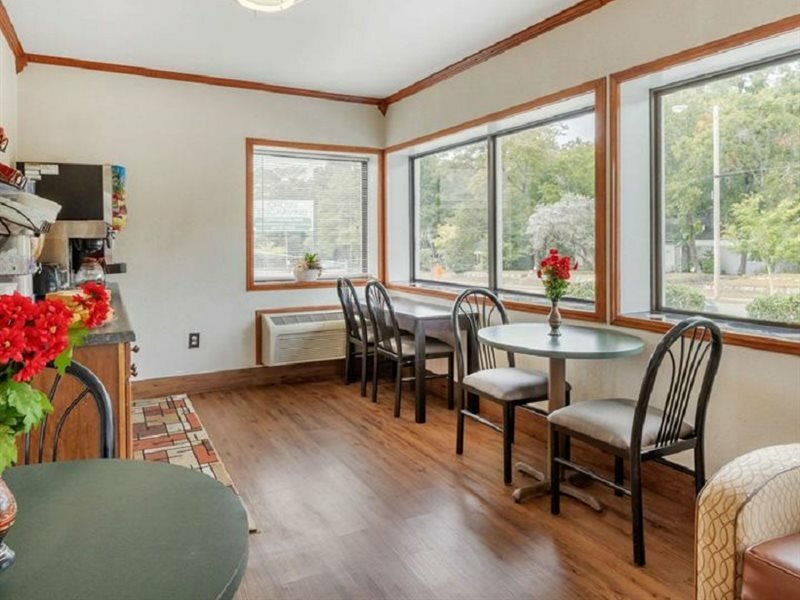 Фото Econo Lodge Fort Jackson