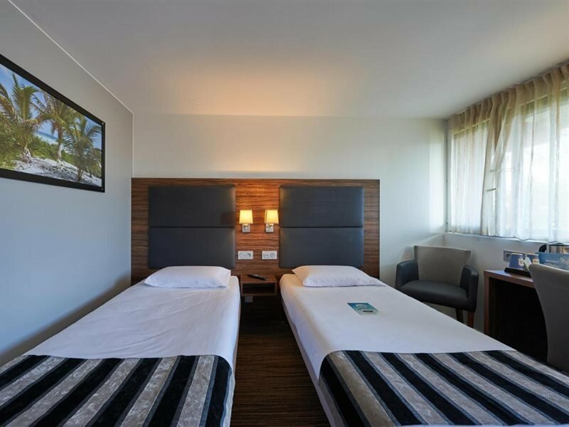 Фото Kyriad Bordeaux - Mérignac Aéroport