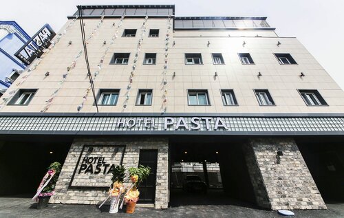 Гостиница Jinhae Pasta Hotel в Кенсан-Намдо