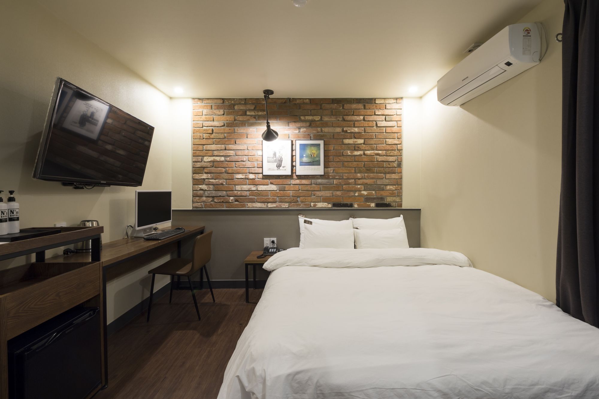 Фото No. 25 Hotel