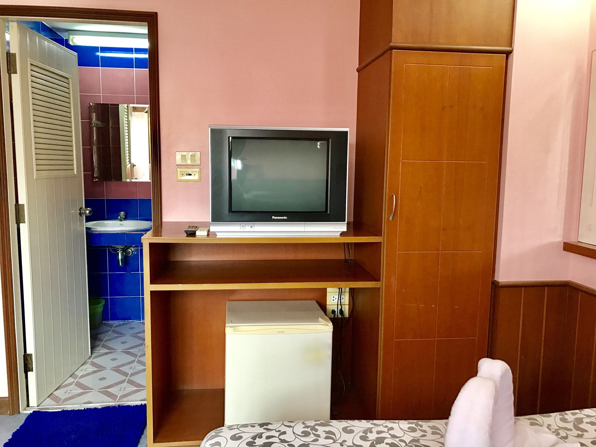 Фото The Beach Cha Am Guest House