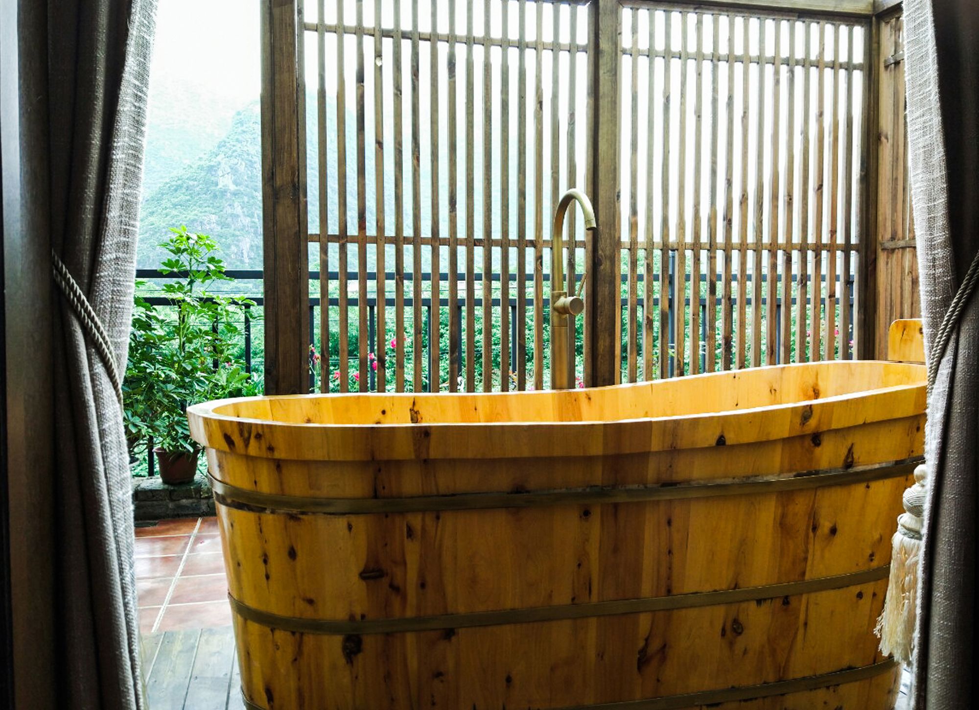 Фото Secret Courtyard Resort Hotel