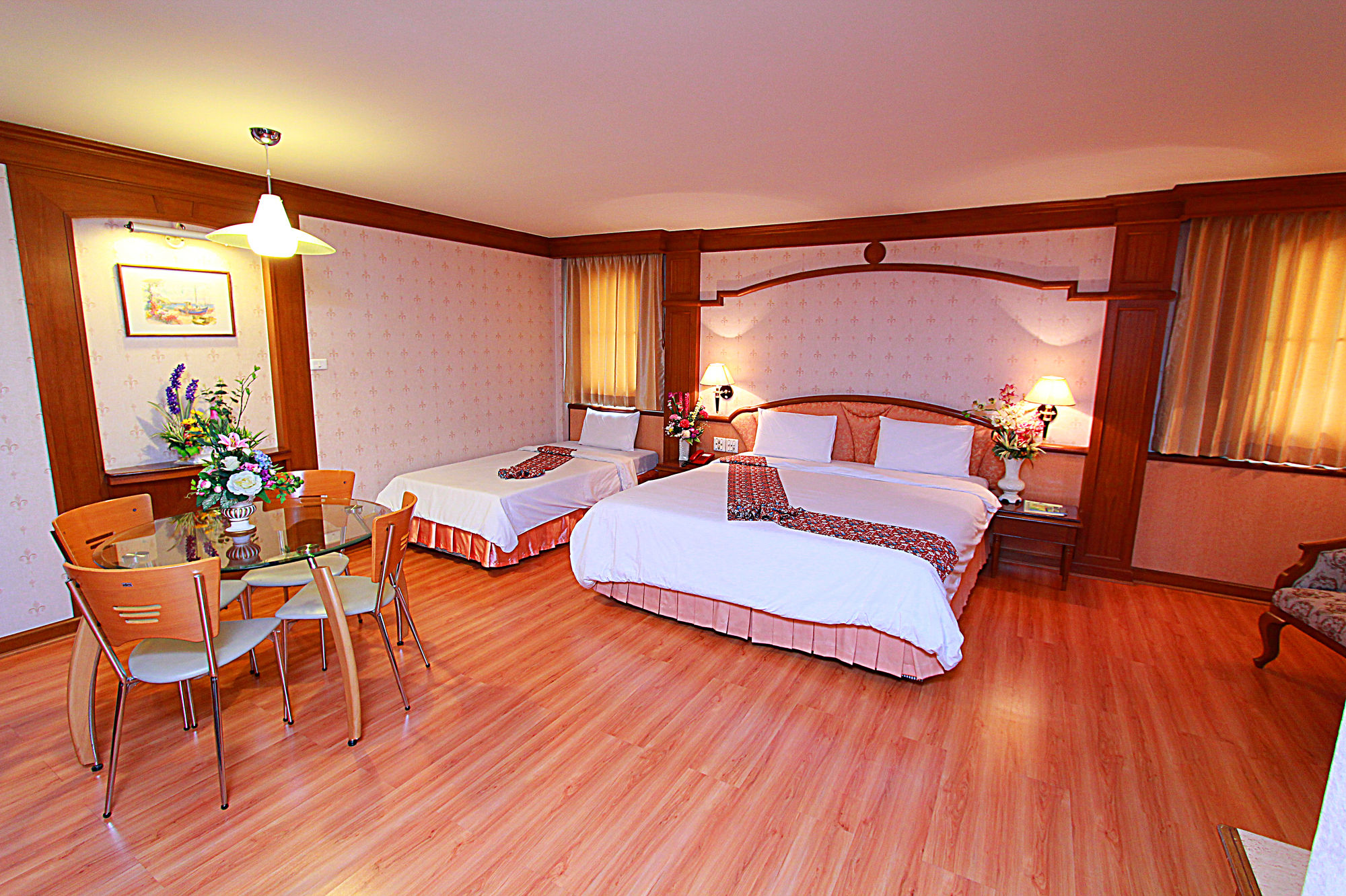 Фото Sakol Hotel