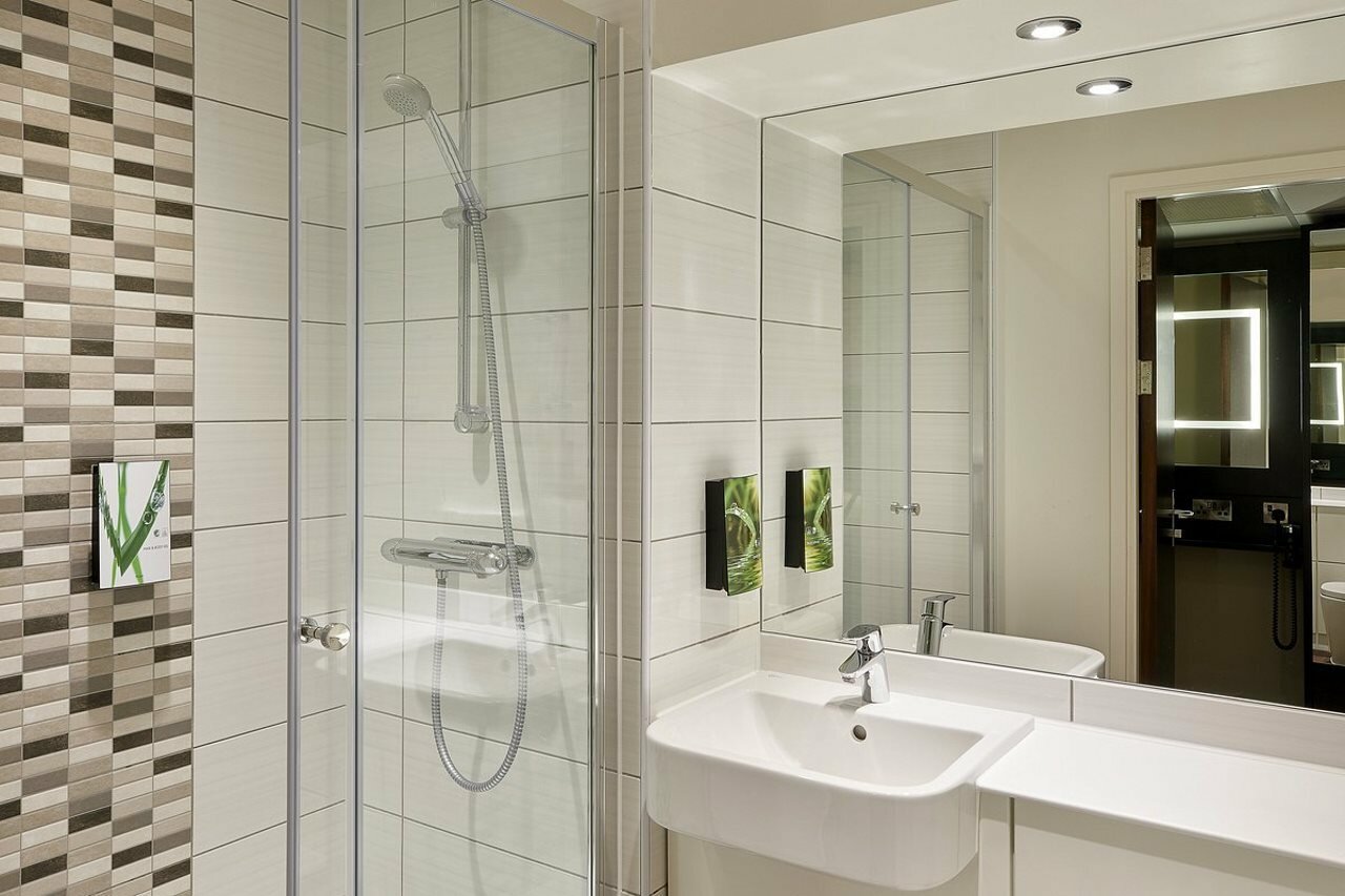 Фото Premier Inn Southampton Airport Hotel