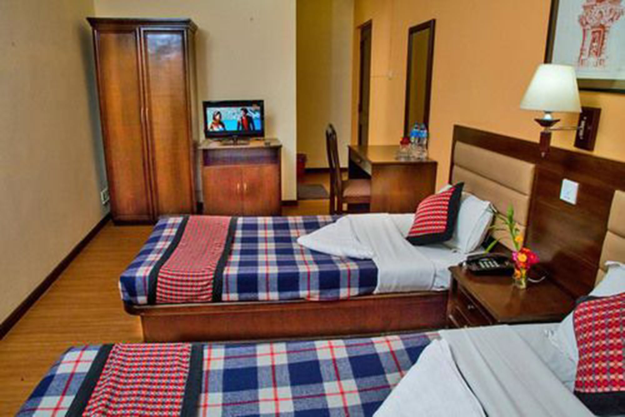 Фото Hotel Namtso