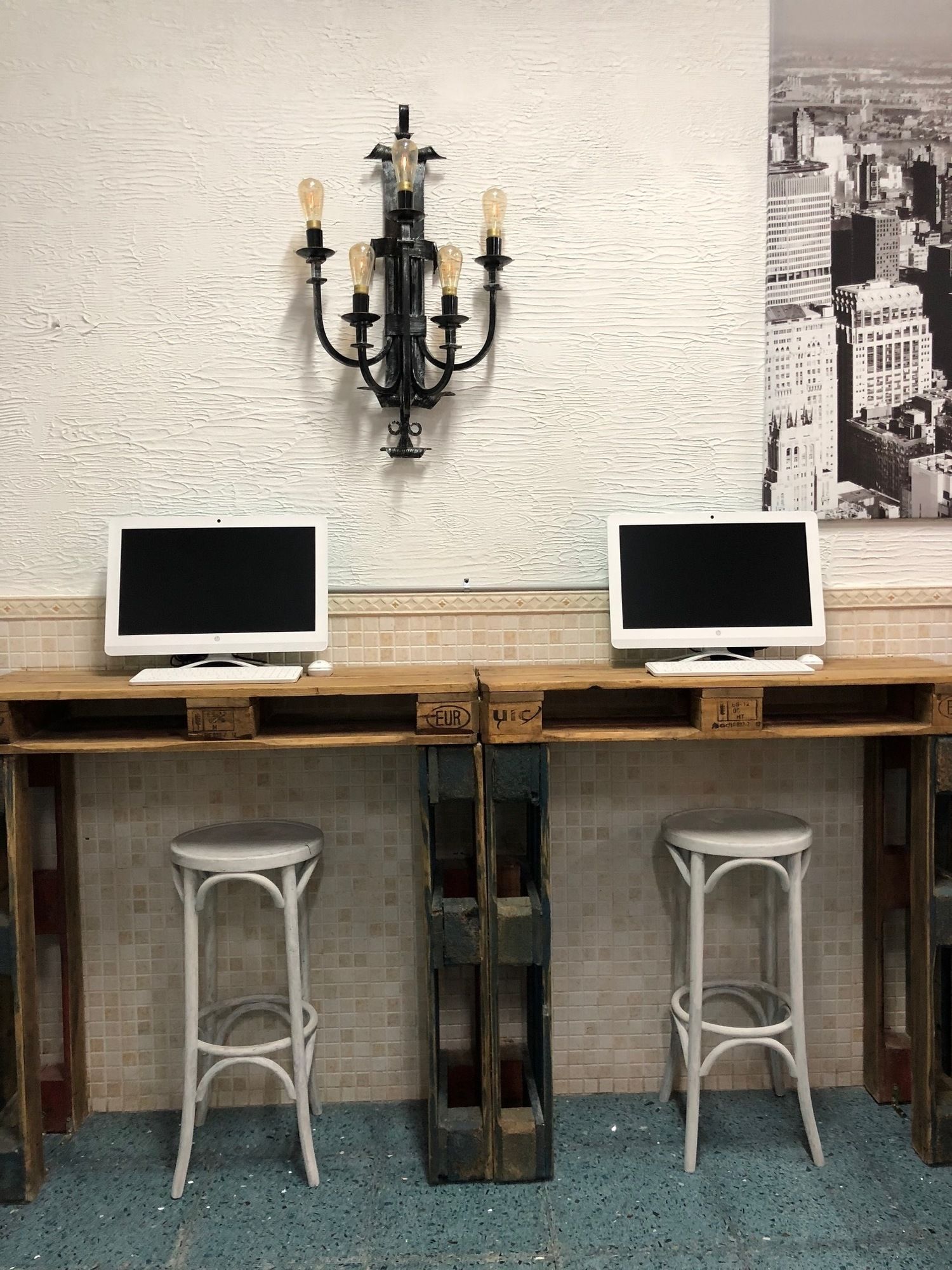 Фото Loft Hostal Group