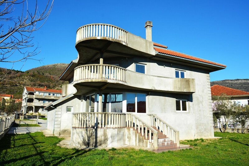 Гостиница Villa Quince в Тивате