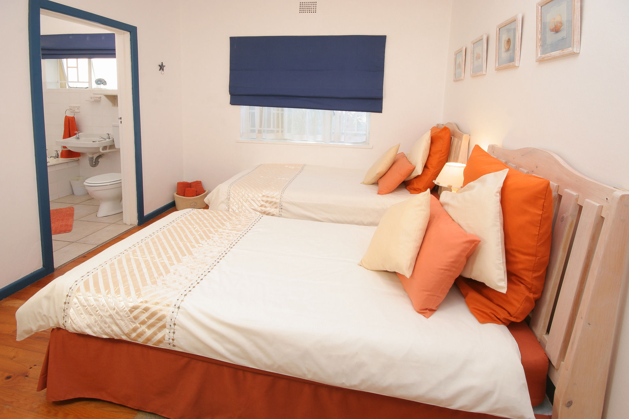 Фото Aquarius Bed & Breakfast