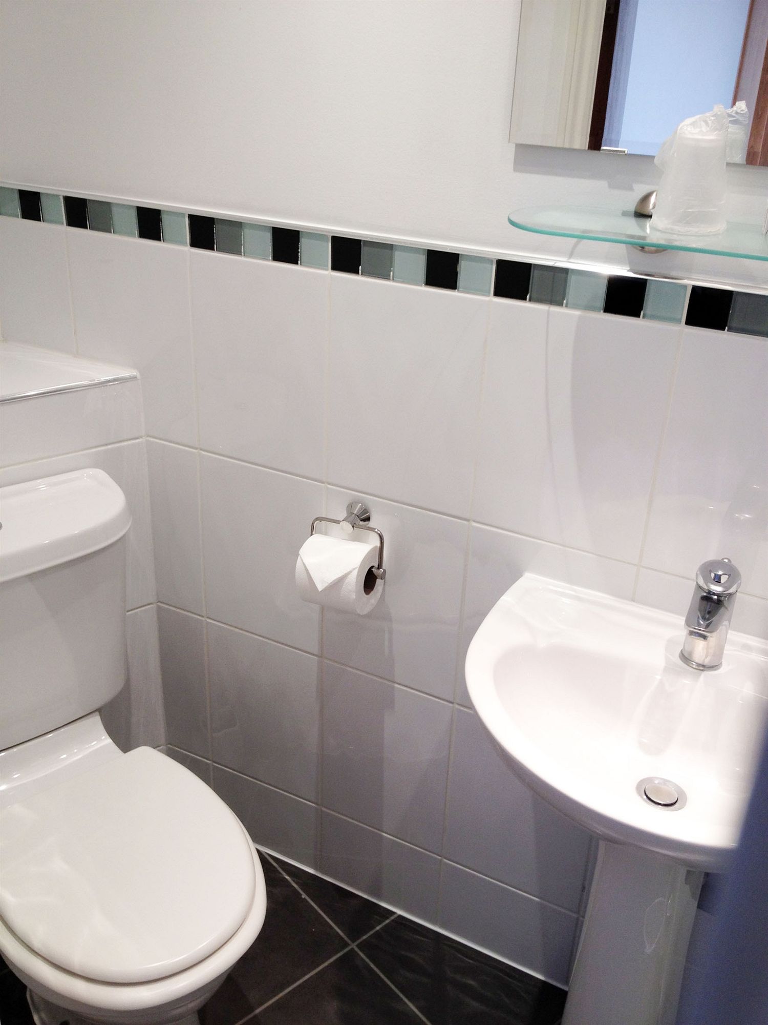 Фото Mentone Hotel