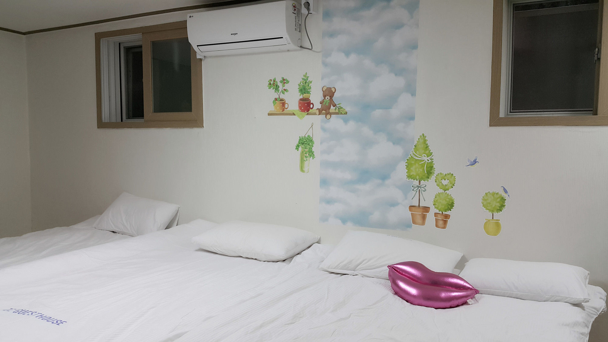 Фото Guest House Myeongdong