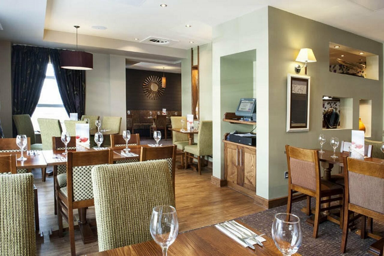 Фото Premier Inn London Croydon Town Centre