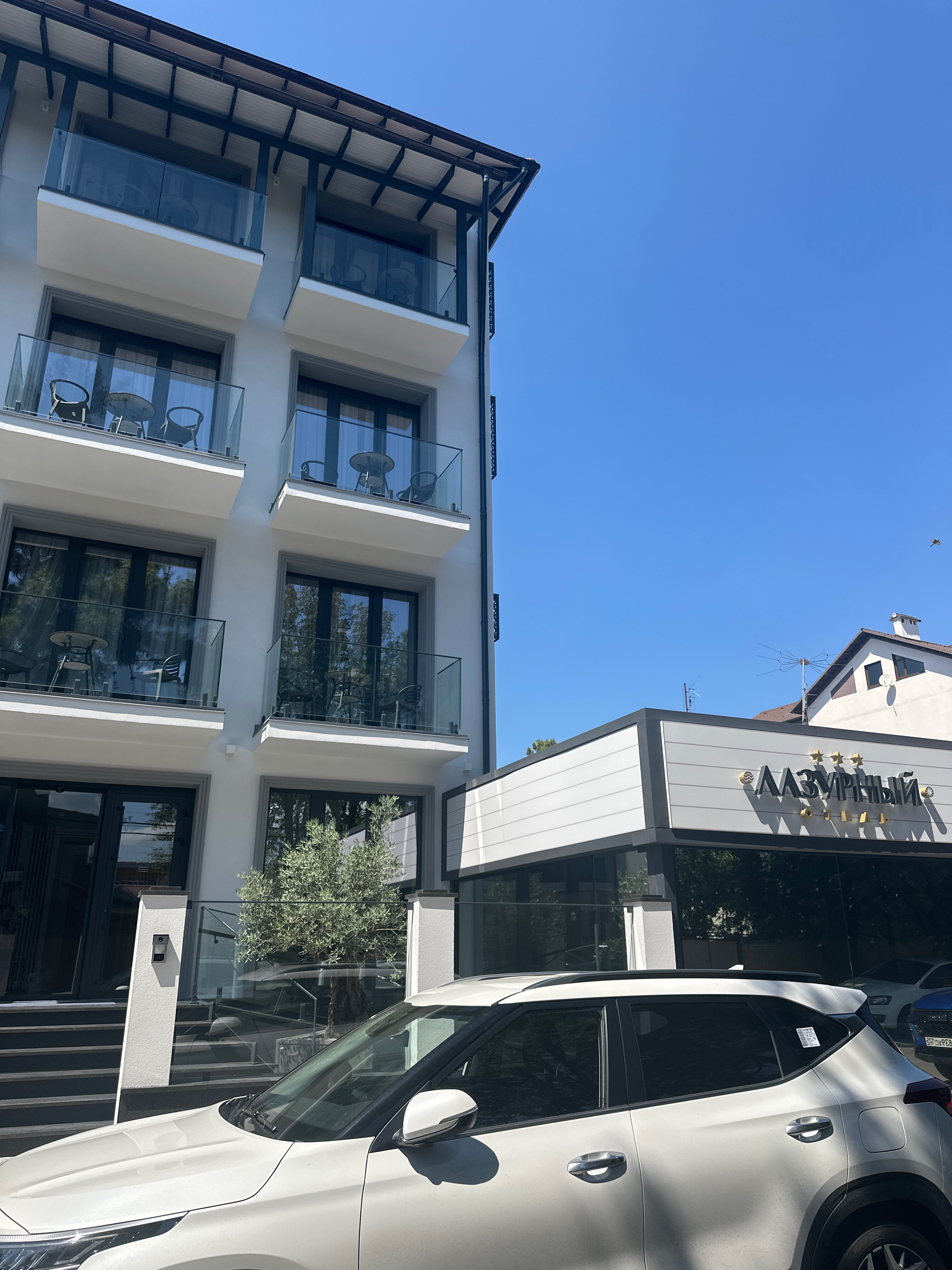 Фото отеля 3