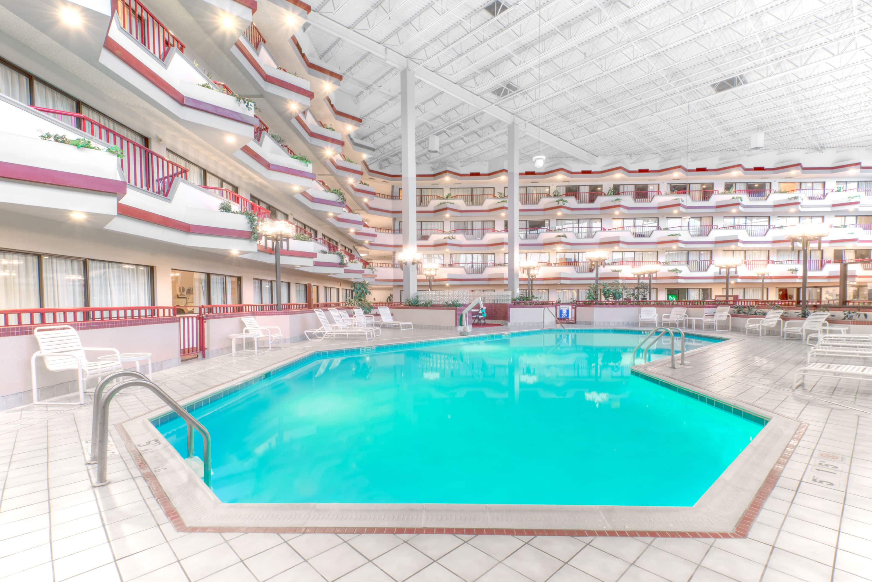 Фото Days Inn by Wyndham West Covina