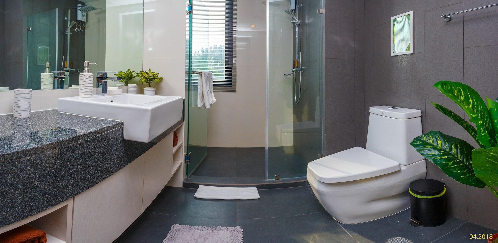 Фото 6th Avenue Surin Beach