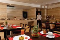 Фото Hotel Vrisa