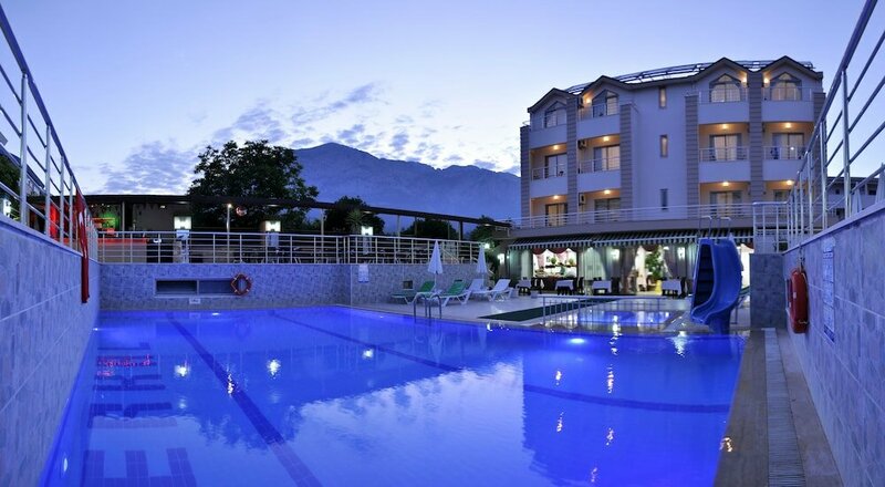 Гостиница Erkal Resort Hotel в Кемере