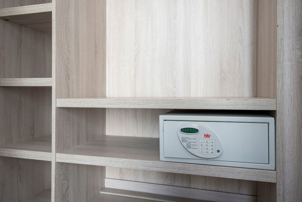 Фото Plaza Goya Rooms