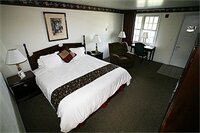 Фото Chalet Motel Mequon