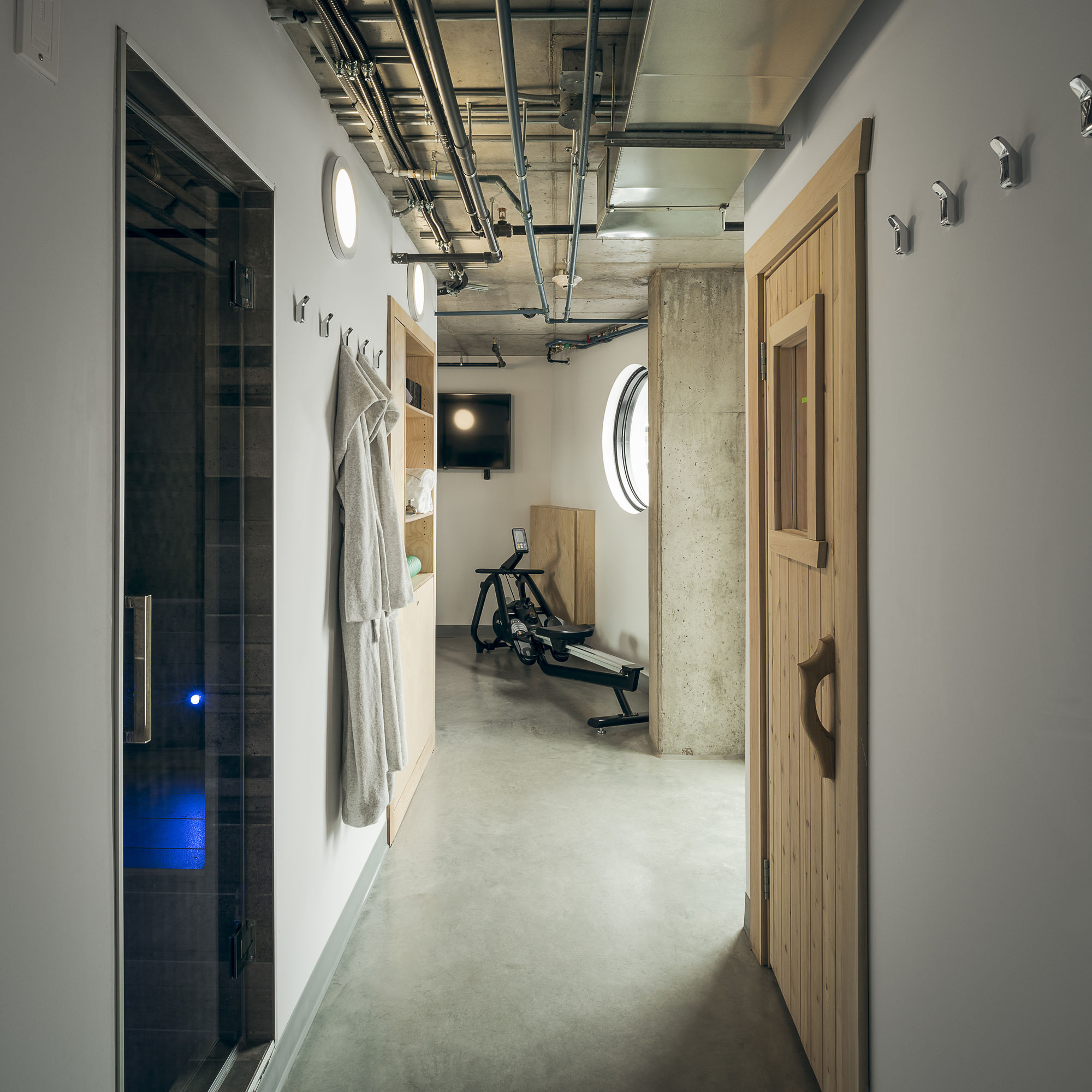 Фото Boxotel Montreal