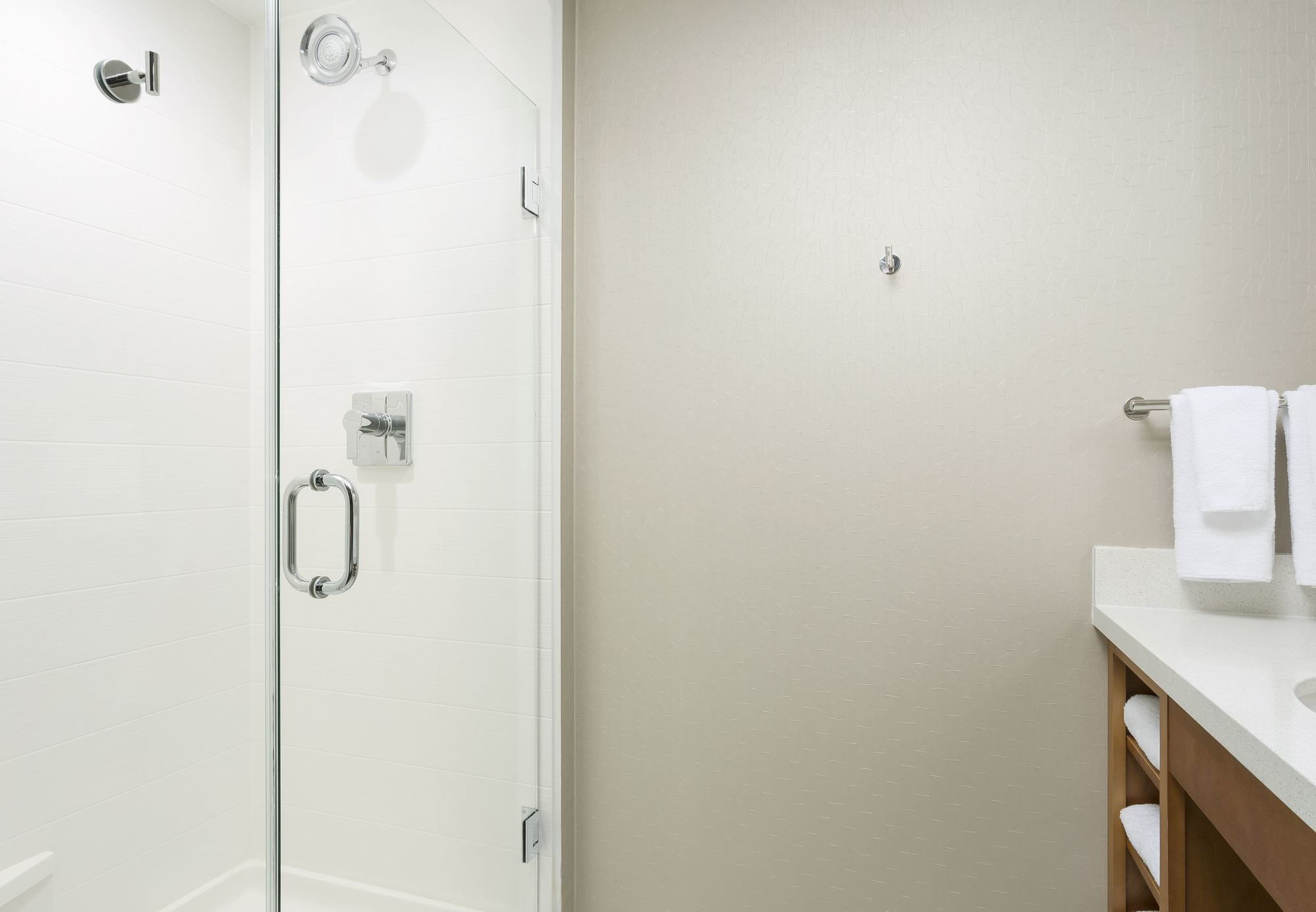 Фото Springhill Suites San Diego Mission Valley