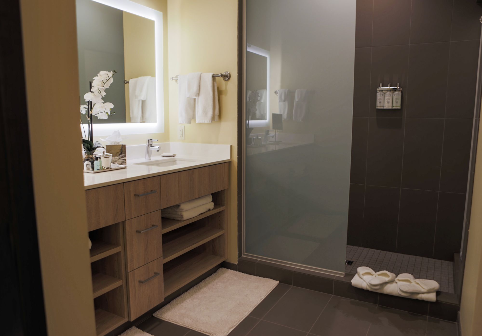 Фото Inn at 500 Capitol