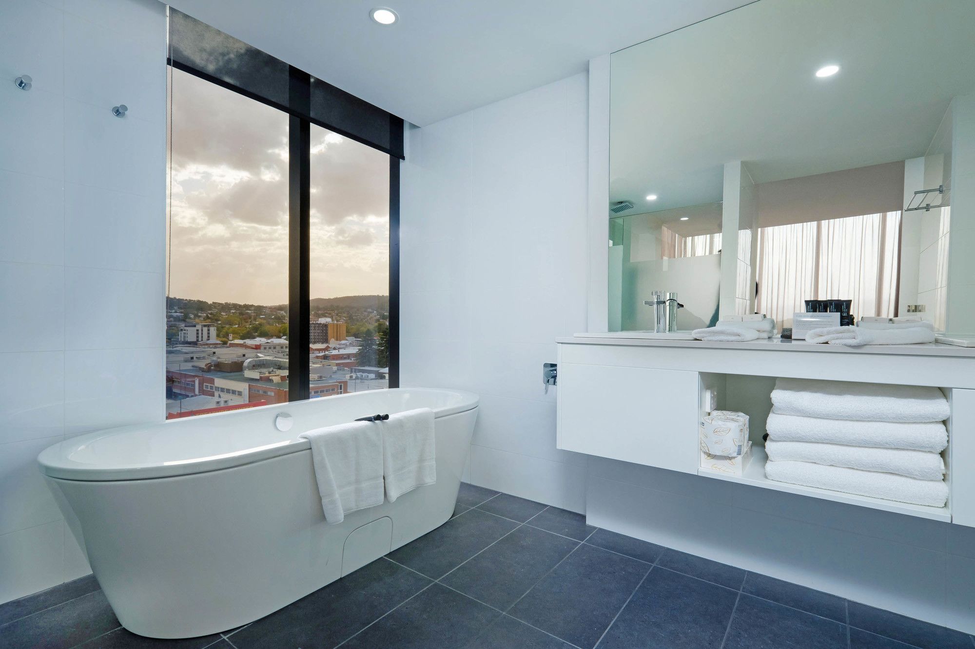 Фото Mantra Albury Hotel