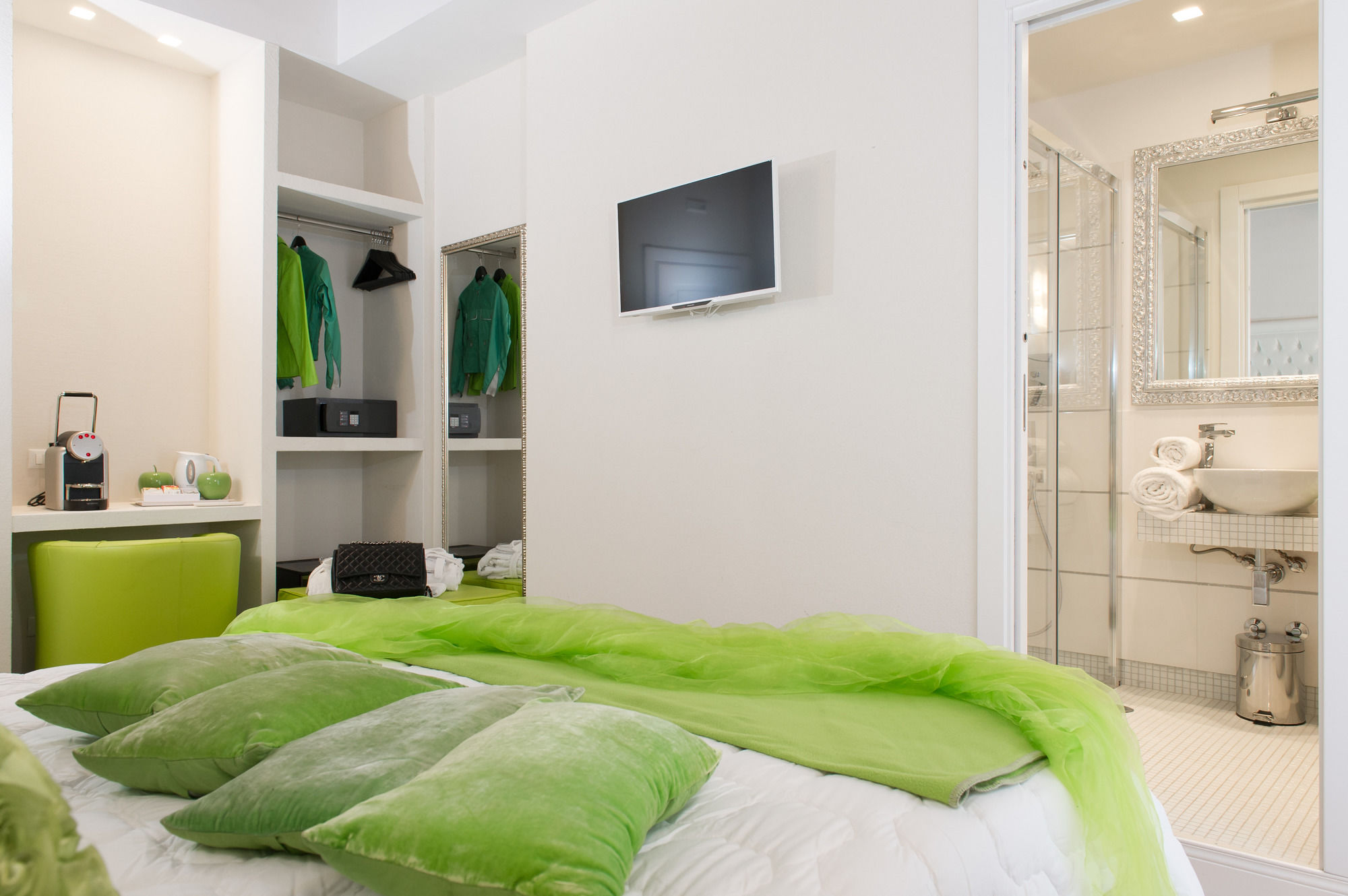 Фото Domus Spagna Frattina Prestige Suite