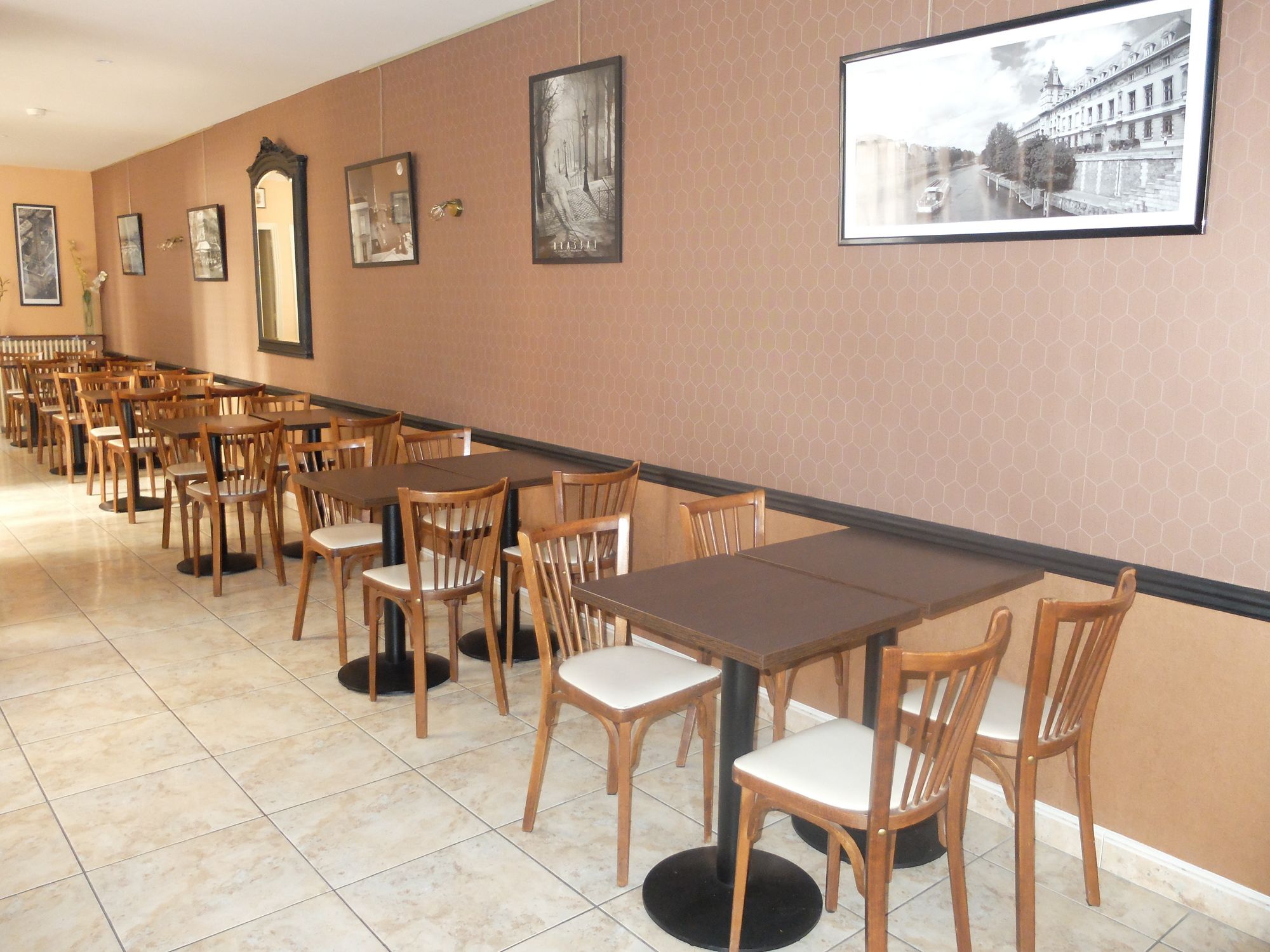 Фото Hôtel Moderniste