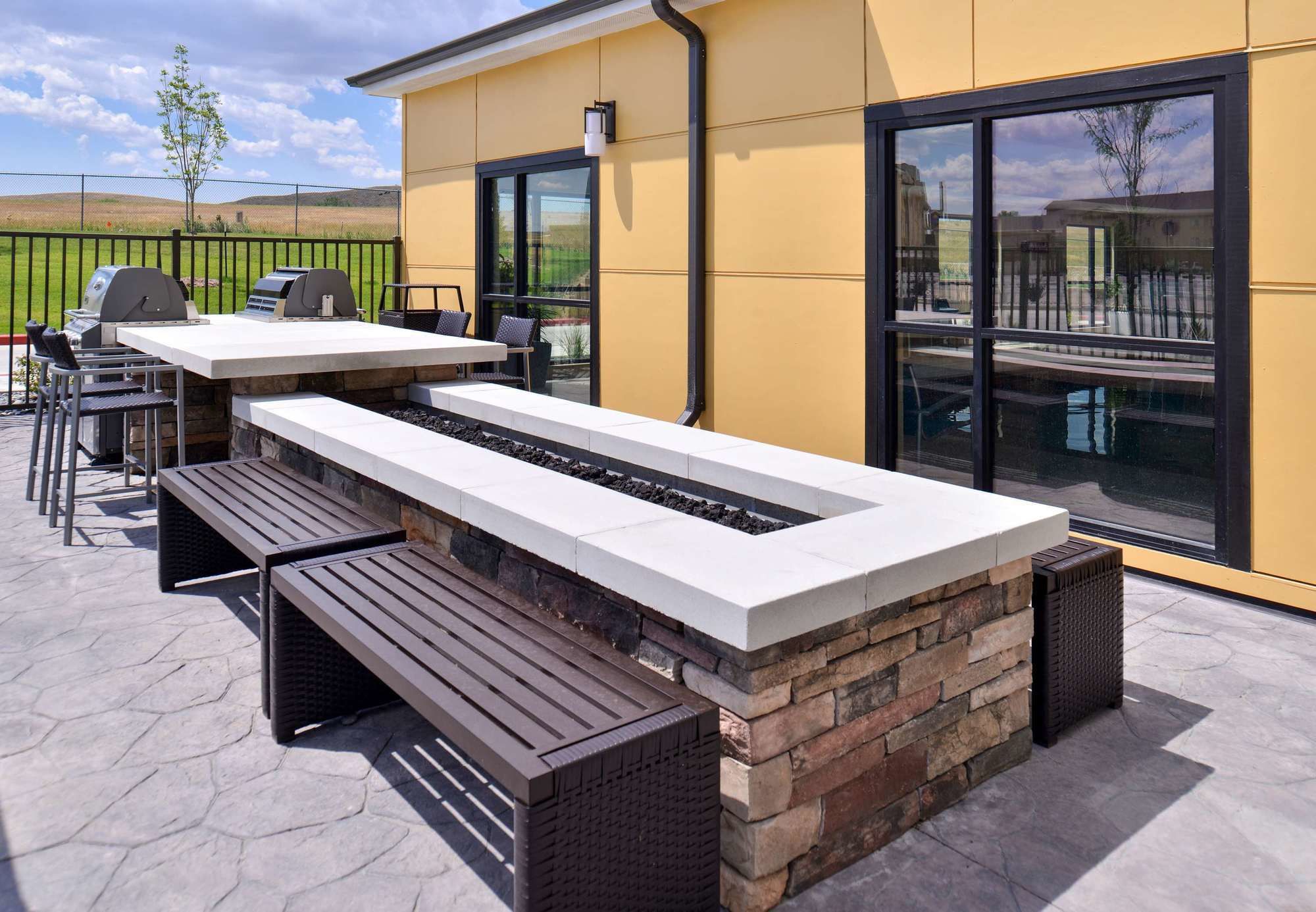 Фото TownePlace Suites by Marriott Gillette